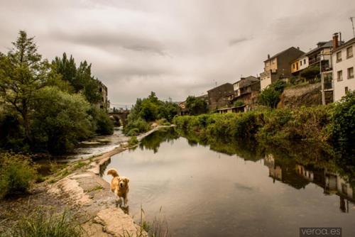 Albergue De La Piedra บียาฟรันกา เดล เบียร์โซ ภายนอก รูปภาพ